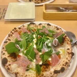 本格的ピザを食べに行ってきました♪
